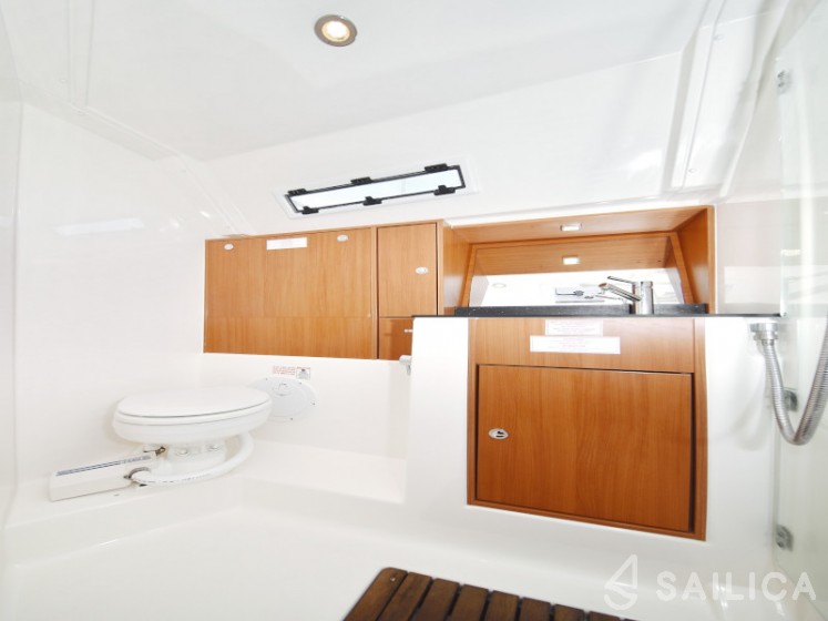 Bavaria 40 Cruiser - Yacht Charter Sailica