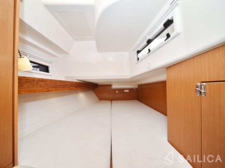 Bavaria 40 Cruiser - Yacht Charter Sailica