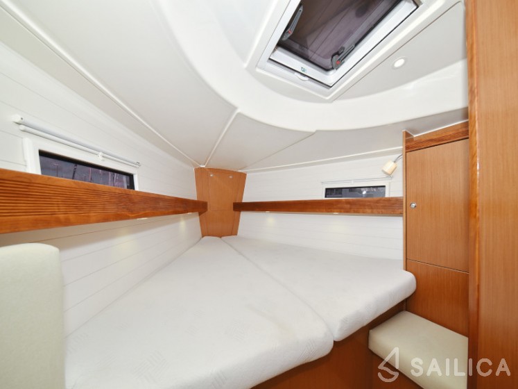 Bavaria 40 Cruiser - Yacht Charter Sailica