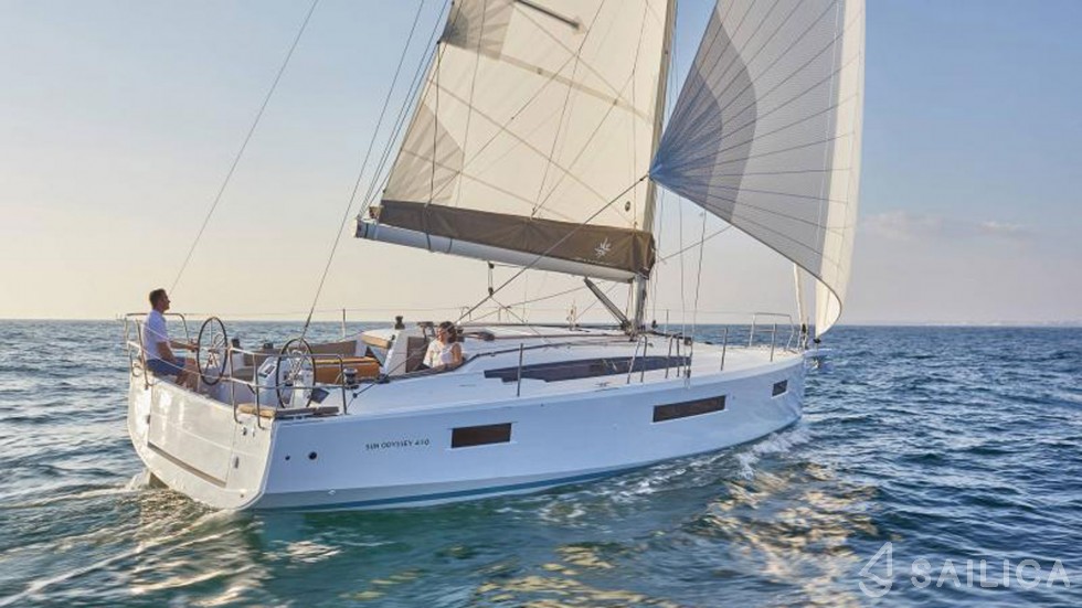 Sun Odyssey 410 - Yacht Charter Sailica