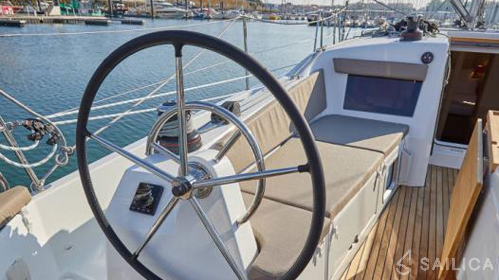 Sun Odyssey 410 - Yacht Charter Sailica