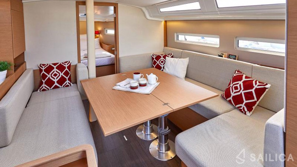 Sun Odyssey 410 - Yacht Charter Sailica