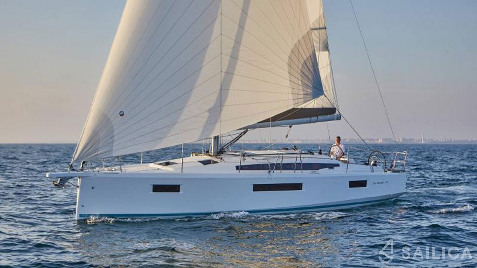 Sun Odyssey 410 - Yacht Charter Sailica