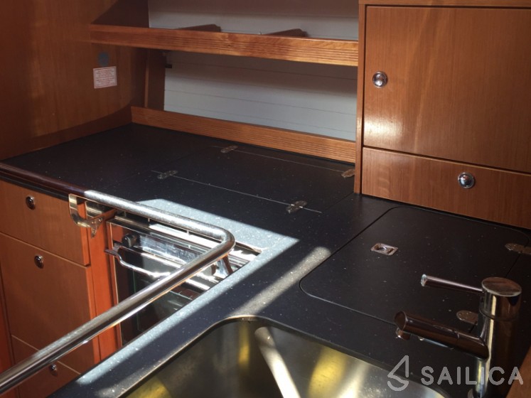 Bavaria 35 Cruiser - Yacht Charter Sailica