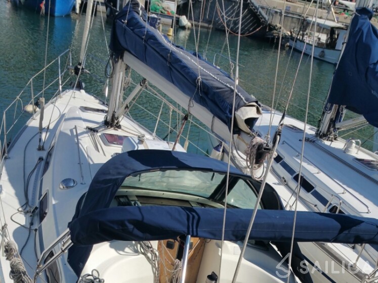 Bavaria 35 Cruiser - Yacht Charter Sailica