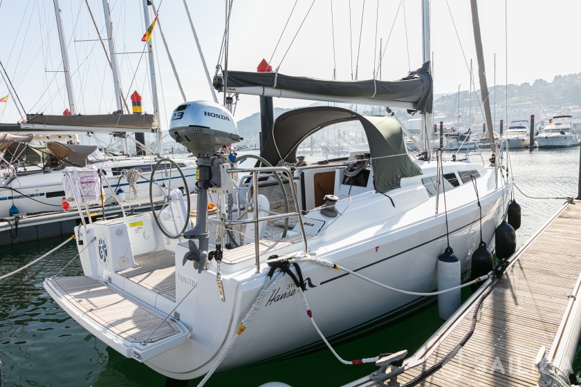 Hanse 315 - Yacht Charter Sailica