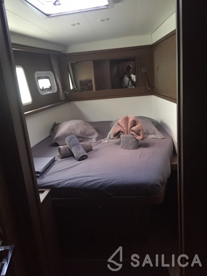 Lagoon 450 S - 4 + 2 cab. - Yacht Charter Sailica