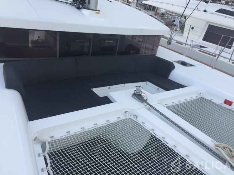 Lagoon 450 S - 4 + 2 cab. - Yacht Charter Sailica