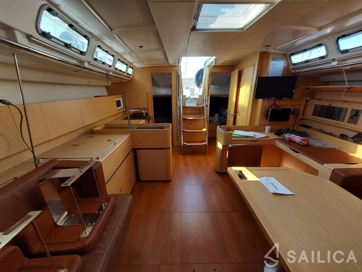 First 50 - Yacht Charter Sailica