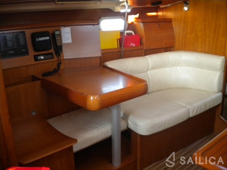 Sun Odyssey 40 - Yacht Charter Sailica