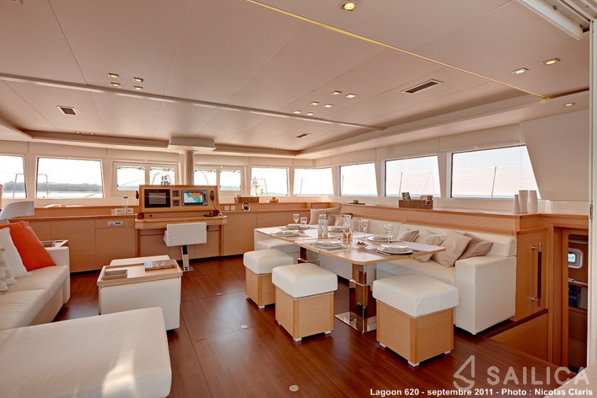Lagoon 620 - Yacht Charter Sailica