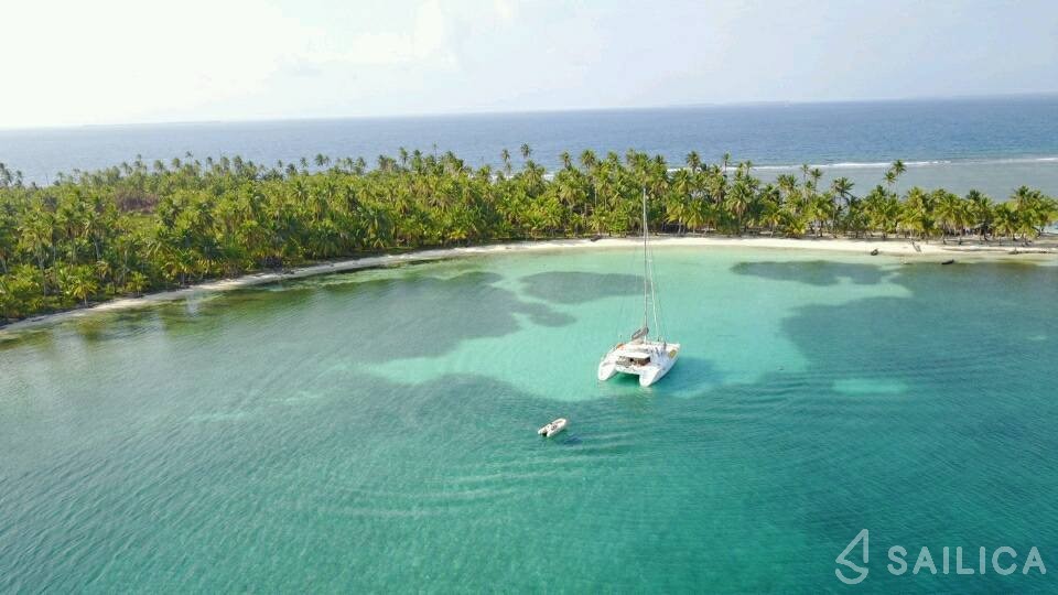 Lagoon 500 - Yacht Charter Sailica