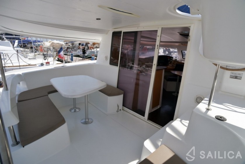 Lipari 41 - Yacht Charter Sailica