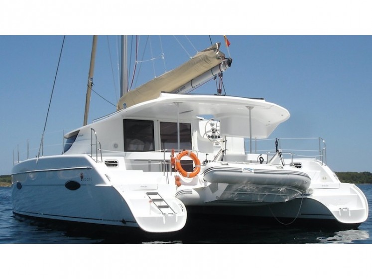 Lipari 41 - Yacht Charter Sailica