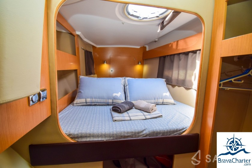Lipari 41 - Yacht Charter Sailica