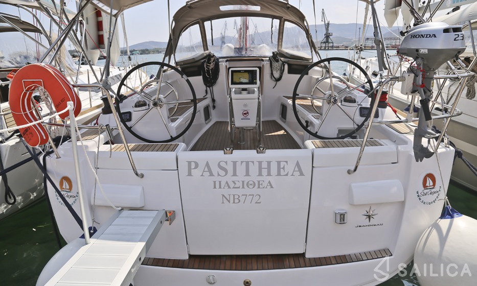 Sun Odyssey 439 - Yacht Charter Sailica