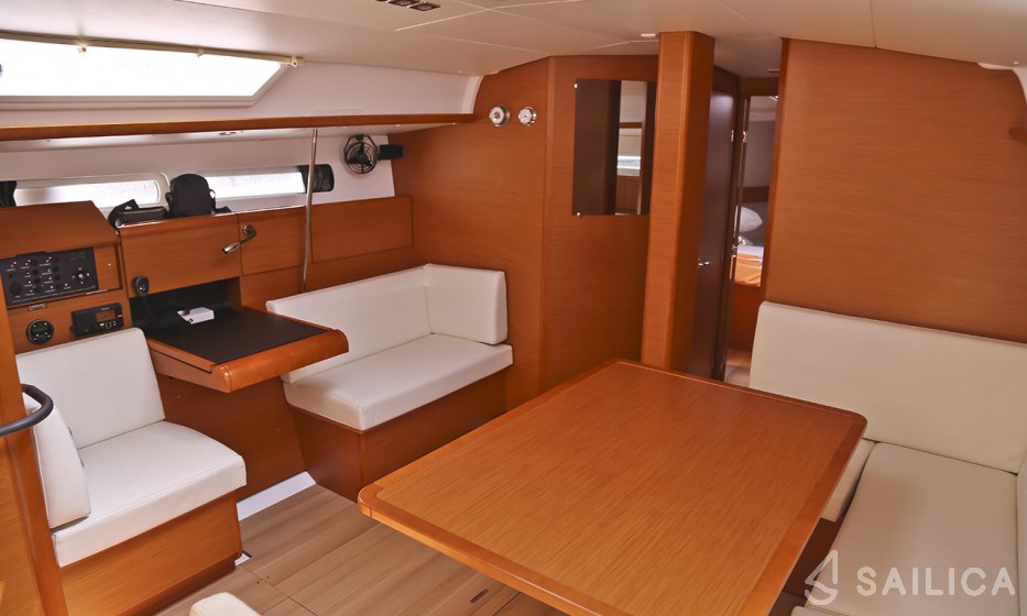 Sun Odyssey 439 - Yacht Charter Sailica