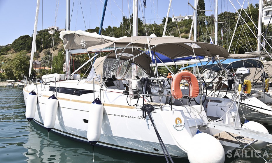 Sun Odyssey 439 - Yacht Charter Sailica