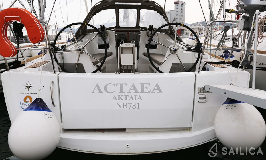 Sun Odyssey 349 - Yacht Charter Sailica
