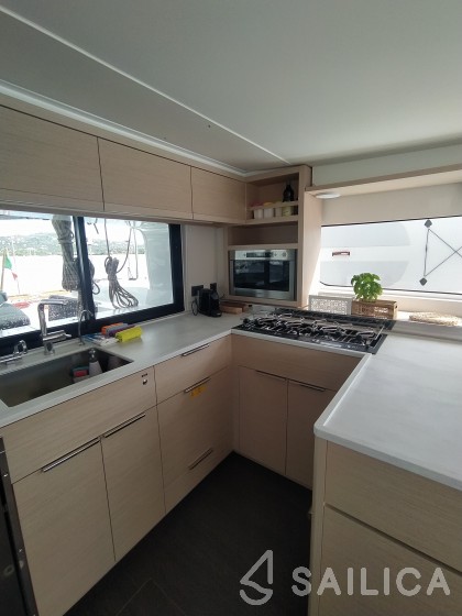 Lagoon 46  - Yacht Charter Sailica