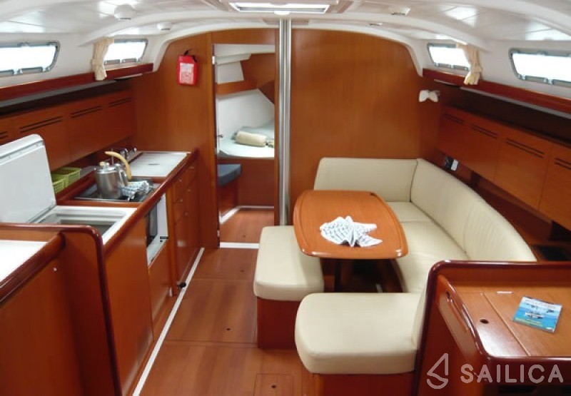 Cyclades 43 - Yacht Charter Sailica
