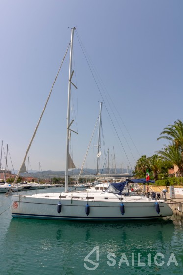 Cyclades 43 - Yacht Charter Sailica