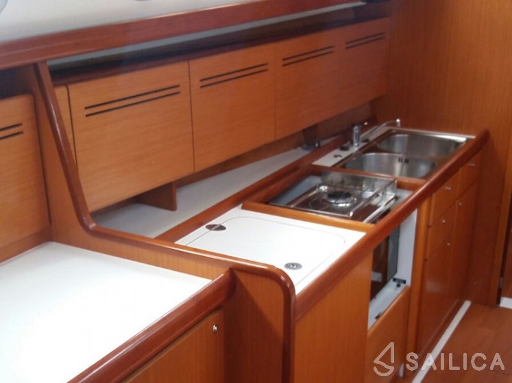 Cyclades 43 - Yacht Charter Sailica