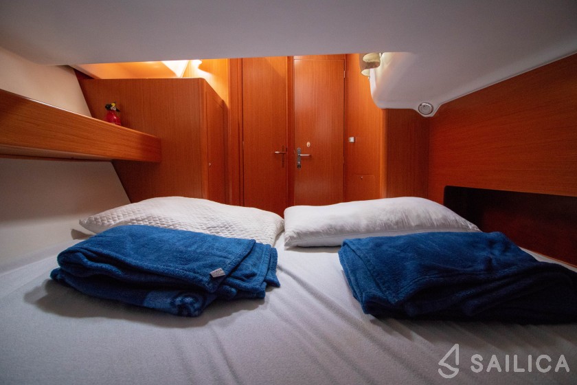Cyclades 43 - Yacht Charter Sailica