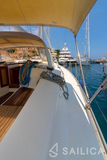 Bavaria 40 Cruiser - Yacht Charter Sailica