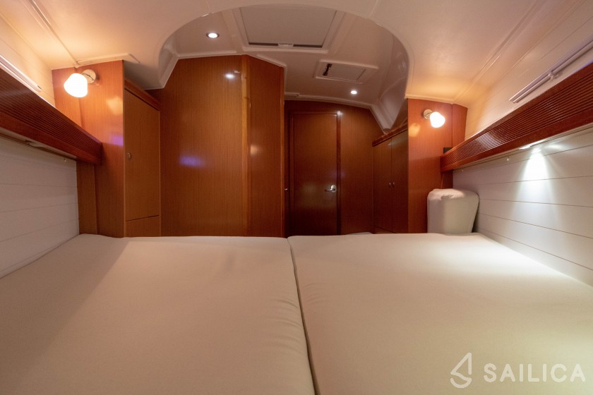 Bavaria 40 Cruiser - Yacht Charter Sailica
