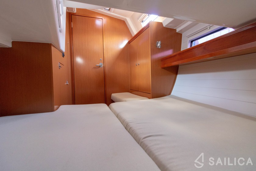 Bavaria 40 Cruiser - Yacht Charter Sailica