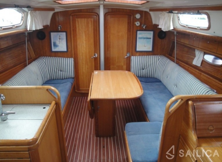 Bavaria 37 Cruiser - Yacht Charter Sailica