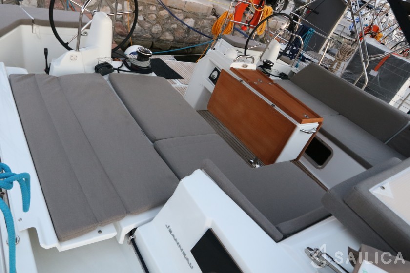 Sun Odyssey 490 - Yacht Charter Sailica