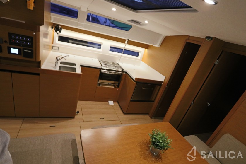 Sun Odyssey 490 - Yacht Charter Sailica