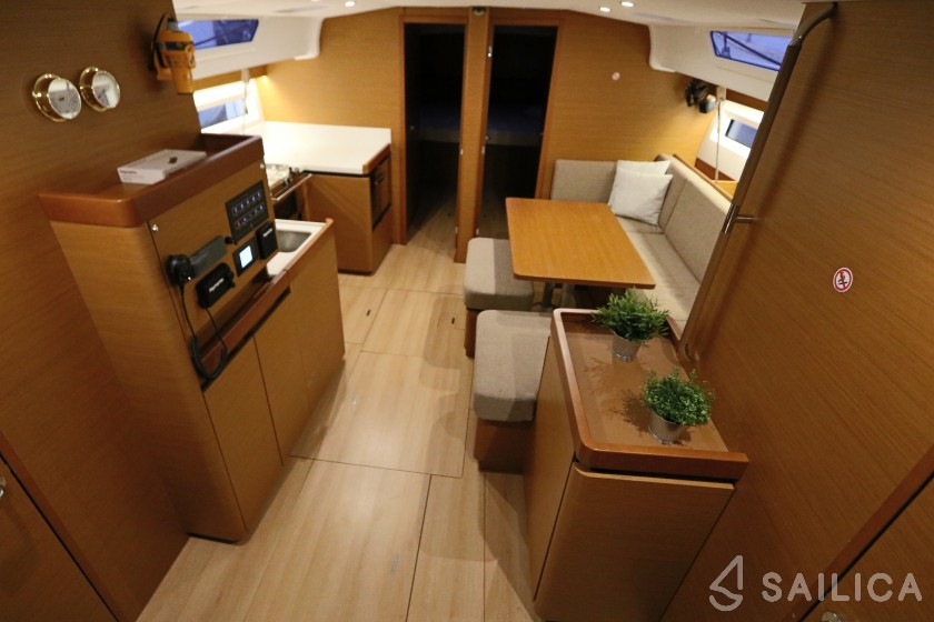 Sun Odyssey 490 - Yacht Charter Sailica