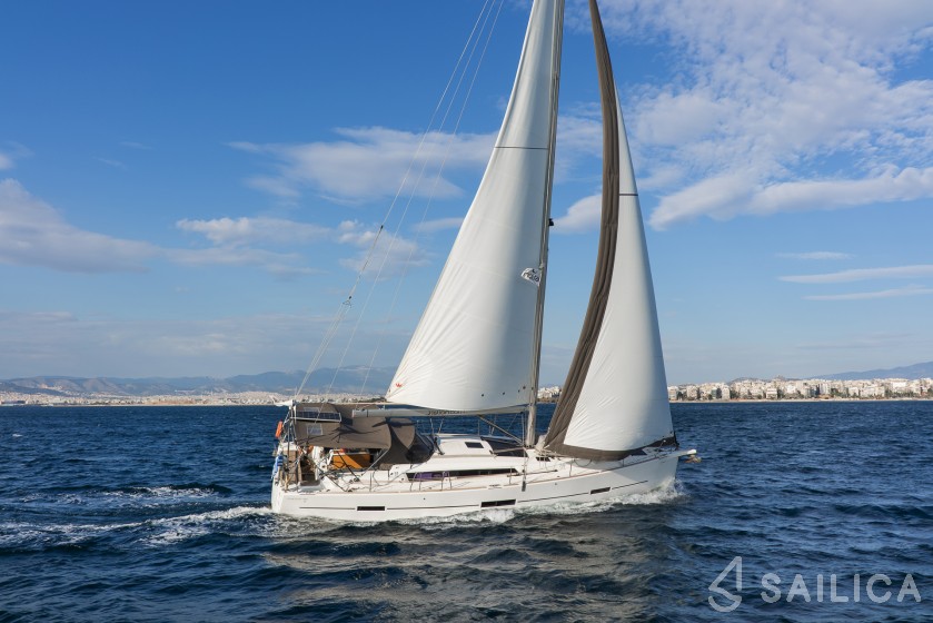 Dufour 460 GL - Yacht Charter Sailica