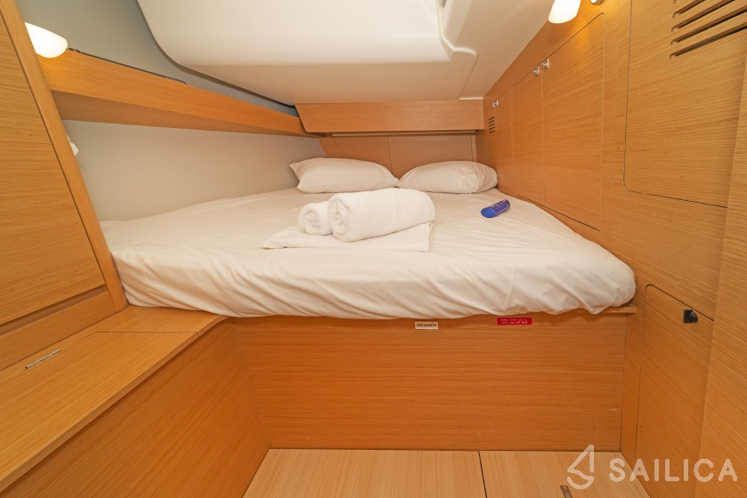 Dufour 460 GL - Yacht Charter Sailica