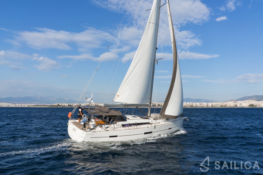 Dufour 460 GL - Yacht Charter Sailica