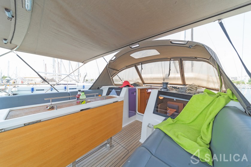 Dufour 460 GL - Yacht Charter Sailica