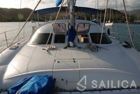 Antigua 37 - Yacht Charter Sailica