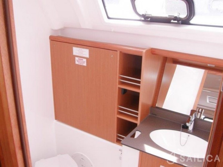 Bavaria 41 Cruiser - Yacht Charter Sailica