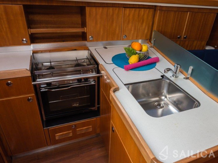 Elan 344 Impression - Yacht Charter Sailica