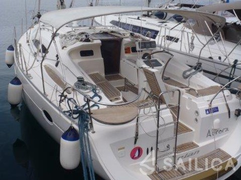 Elan 384 Impression - Yacht Charter Sailica