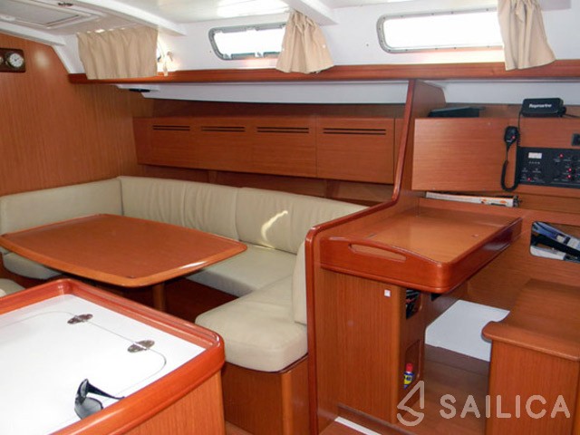 Cyclades 50.5 - Yacht Charter Sailica