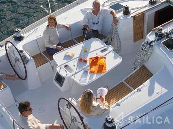 Cyclades 50.5 - Yacht Charter Sailica