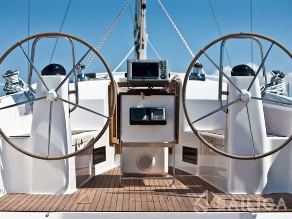 Bavaria 40 Cruiser - Yacht Charter Sailica