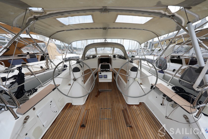 Bavaria 40 Cruiser - Yacht Charter Sailica