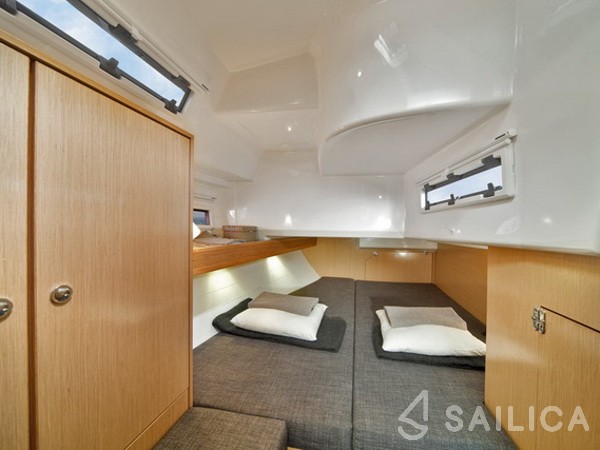 Bavaria 40 Cruiser - Yacht Charter Sailica