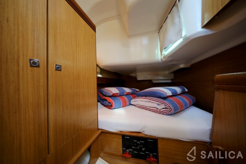 Sun Odyssey 39i - Yacht Charter Sailica
