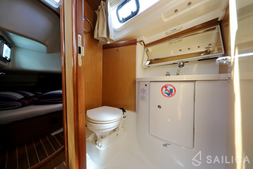 Sun Odyssey 39i - Yacht Charter Sailica